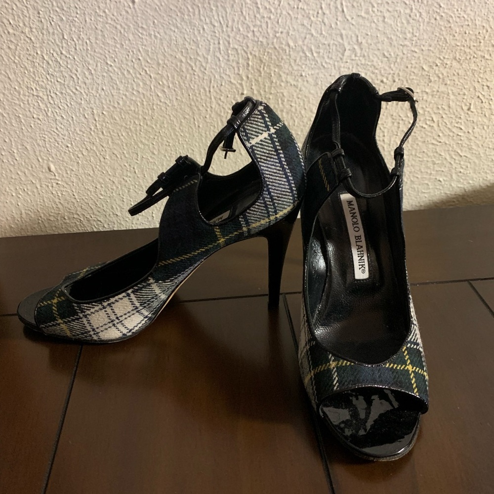 Manolo Blahnik Pumps